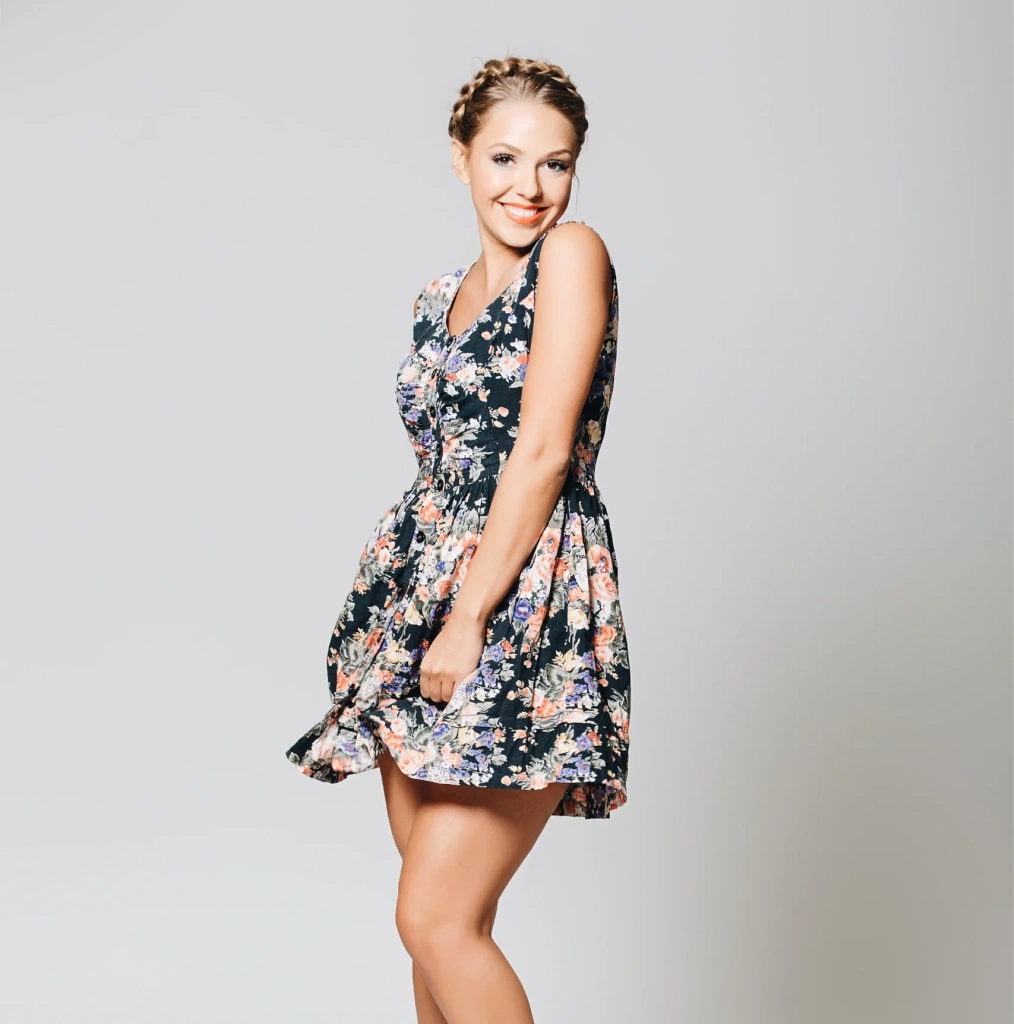 https://youngyoung.co.id/wp-content/uploads/revo-woocommerce-theme/theme/images/fashion_category_14.webp